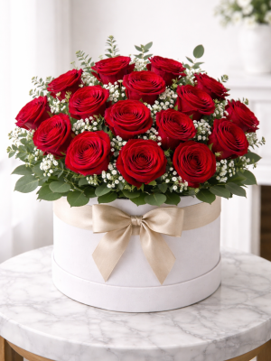 🌹 Scarlet Embrace Rose Box